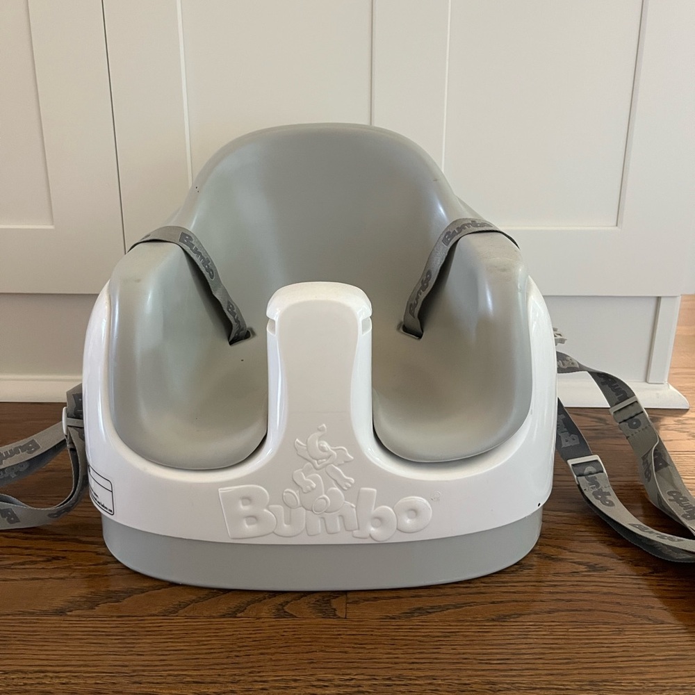 Bumbo Baby Floor Seat in Light Gray and White
